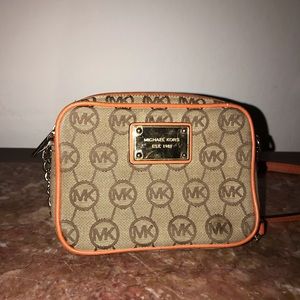 Small Michael kors cross body bag